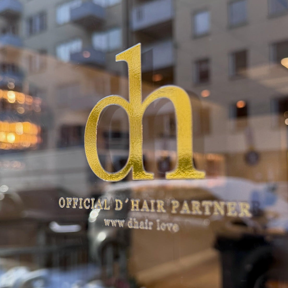 dh WINDOW STICKER