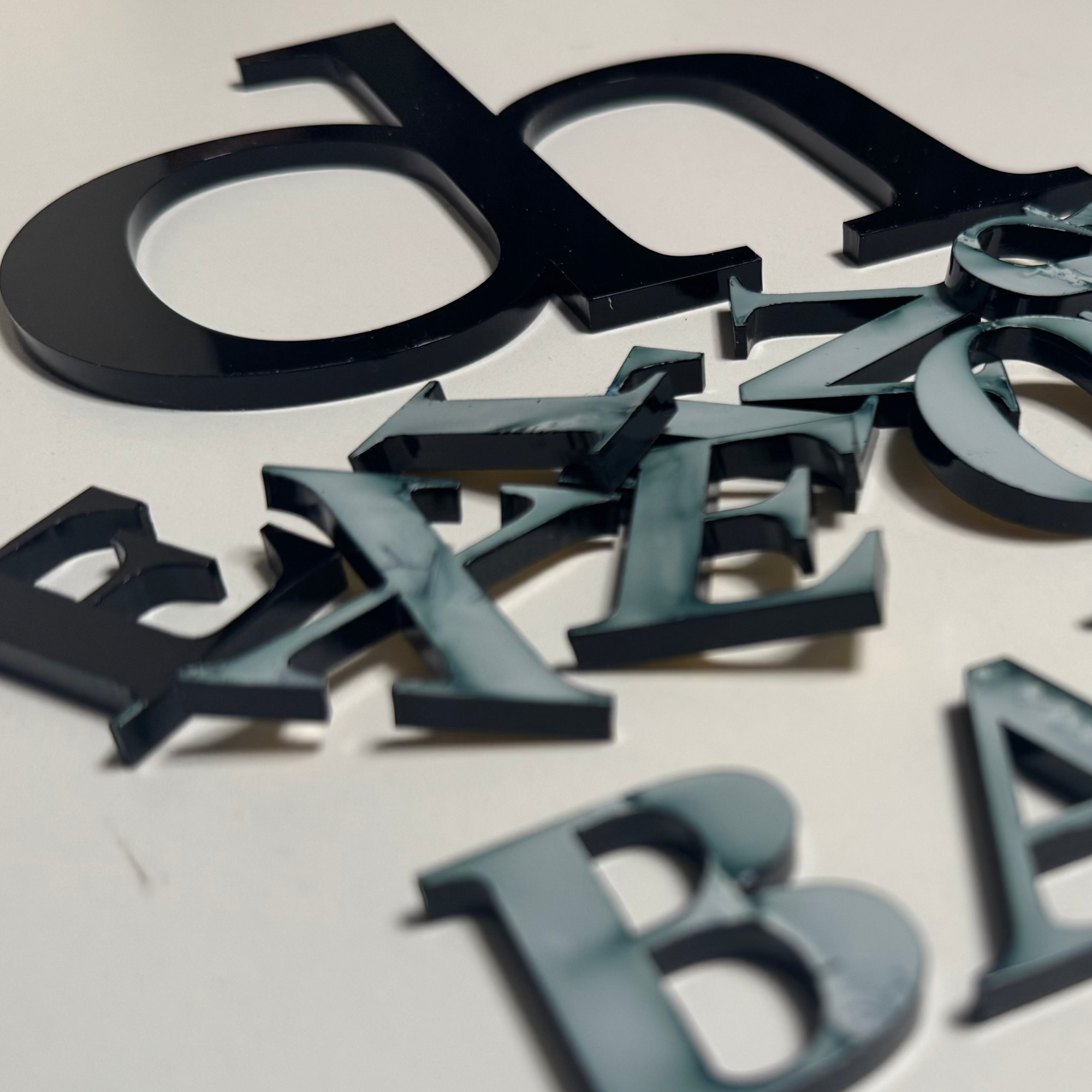 dh | acrylic sign
