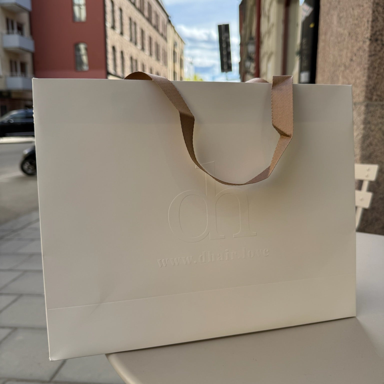 dh | luxury paper bag
